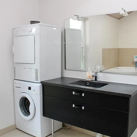 Three-bedroom Holiday In * Hals